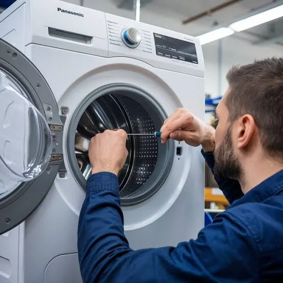Laundry machine and dryer appliance